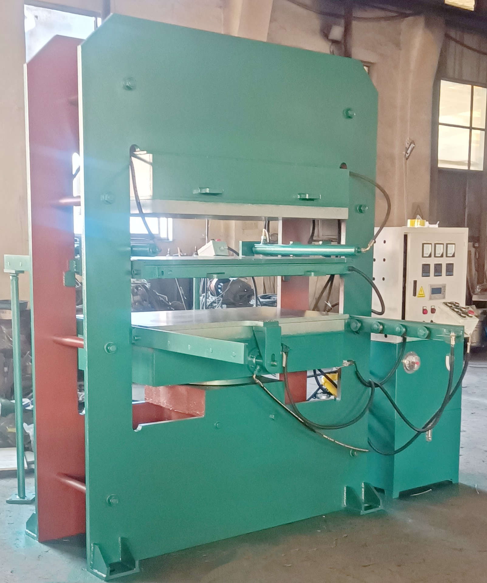 160噸框式雙層推拉模平板硫化機(jī)