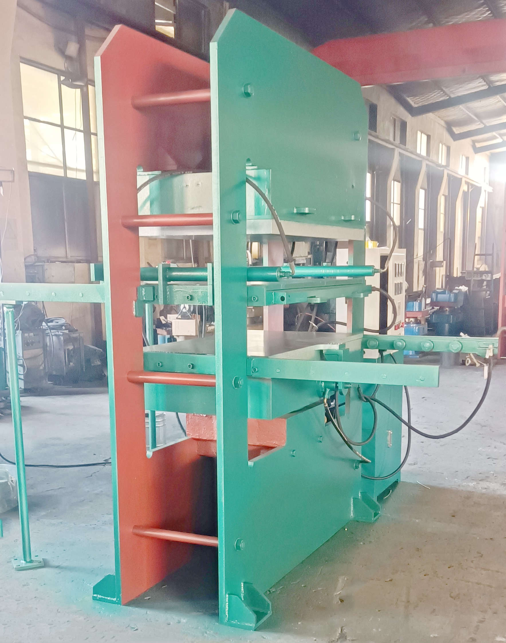 160噸框式雙層推拉模平板硫化機(jī)