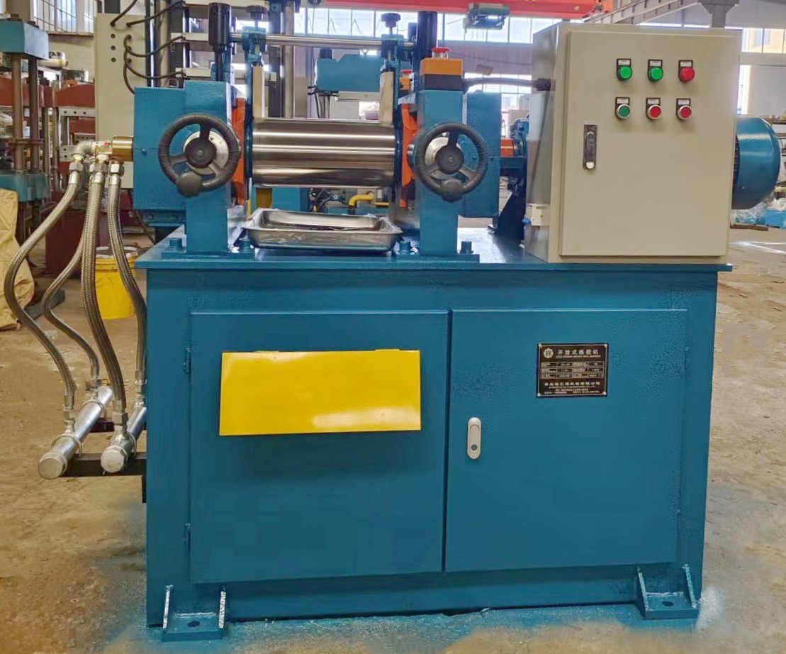 實(shí)驗(yàn)室專用小型開放式煉膠機(jī)-6寸橡膠開煉機(jī)